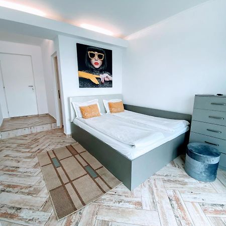 Noah River House Orsova Luaran gambar