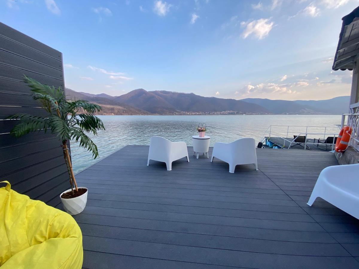 Noah River House Orsova Luaran gambar