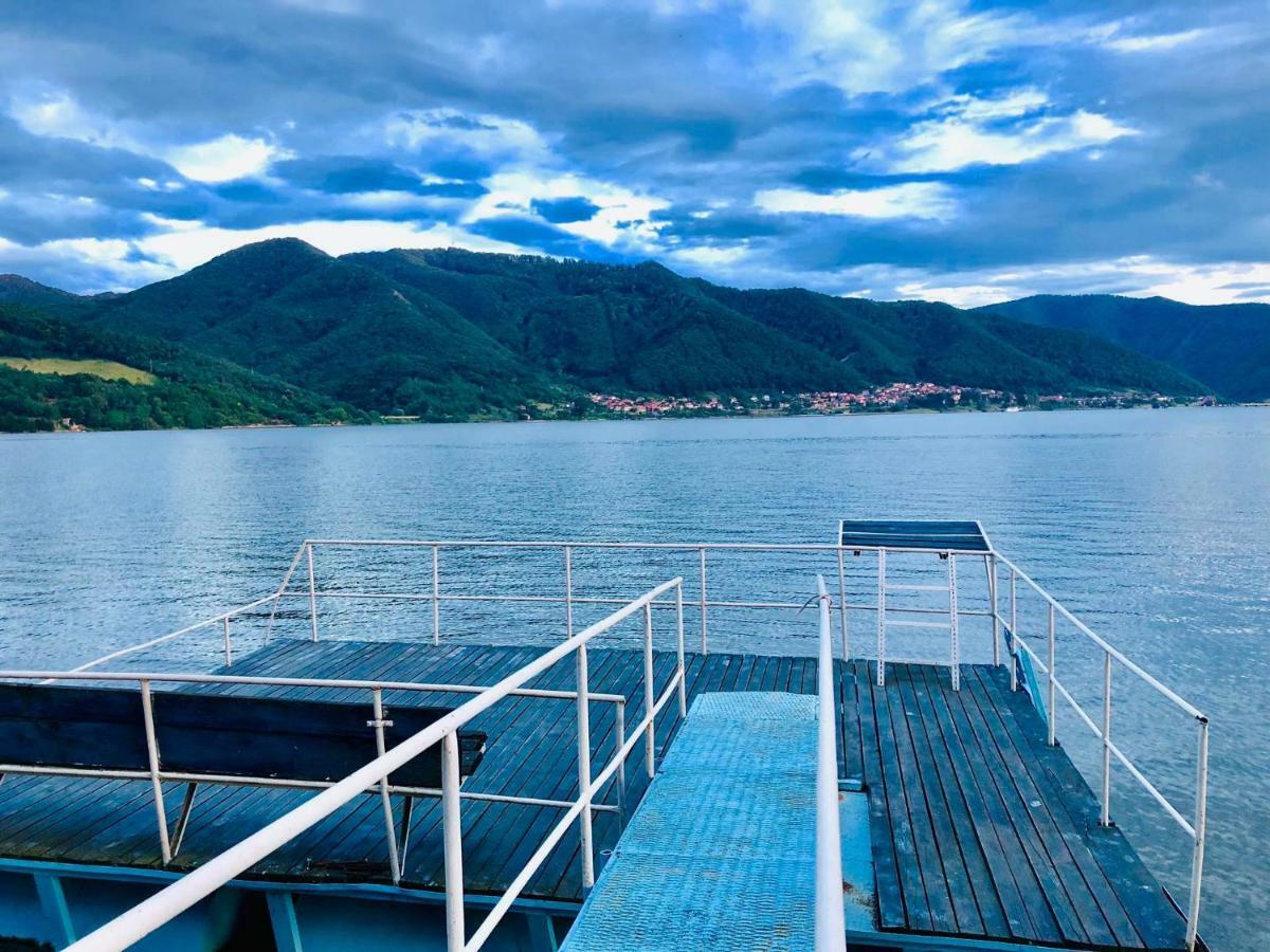 Noah River House Orsova Luaran gambar