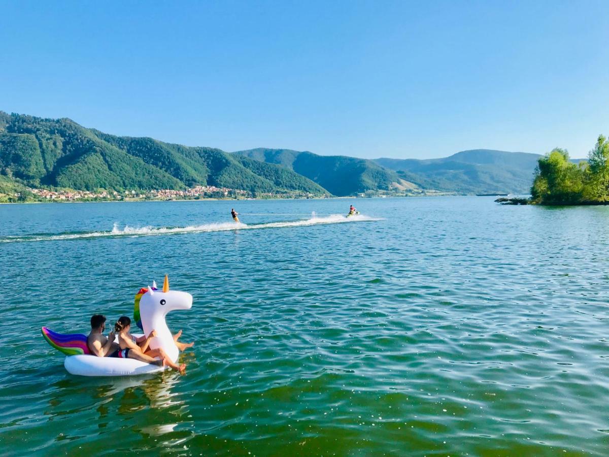 Noah River House Orsova Luaran gambar